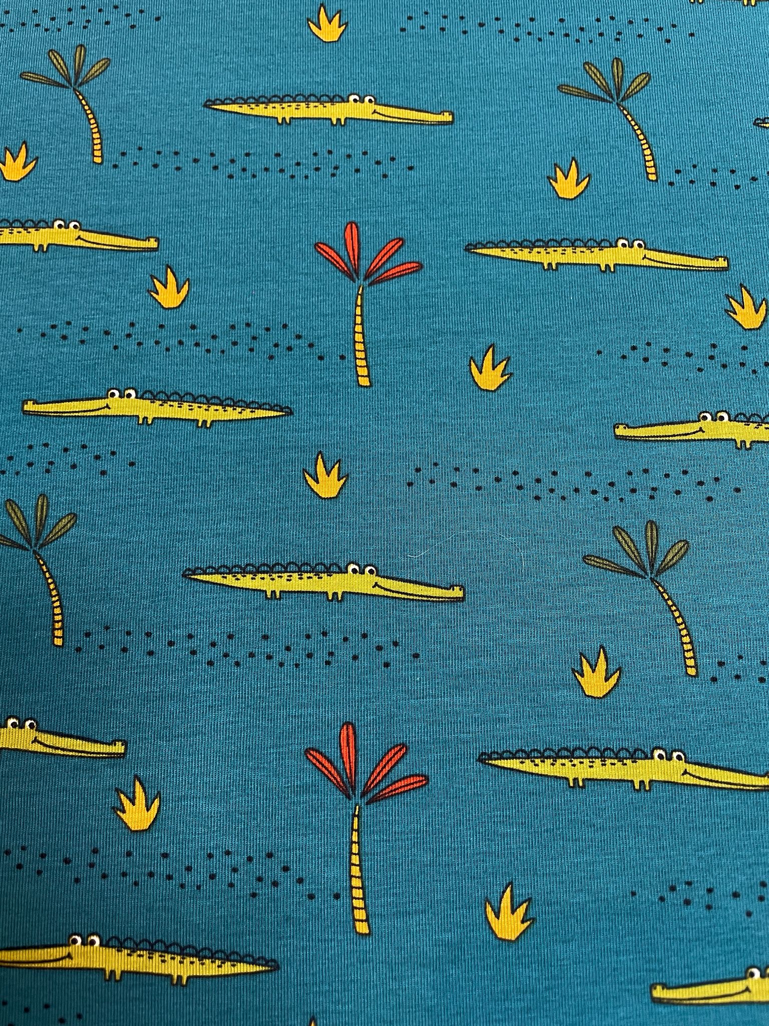 Bio Jersey "Sumpf-Safari" blaugrün mit Krokodilen Bio Jersey "Sumpf-Safari" blaugrün mit Krokodilen